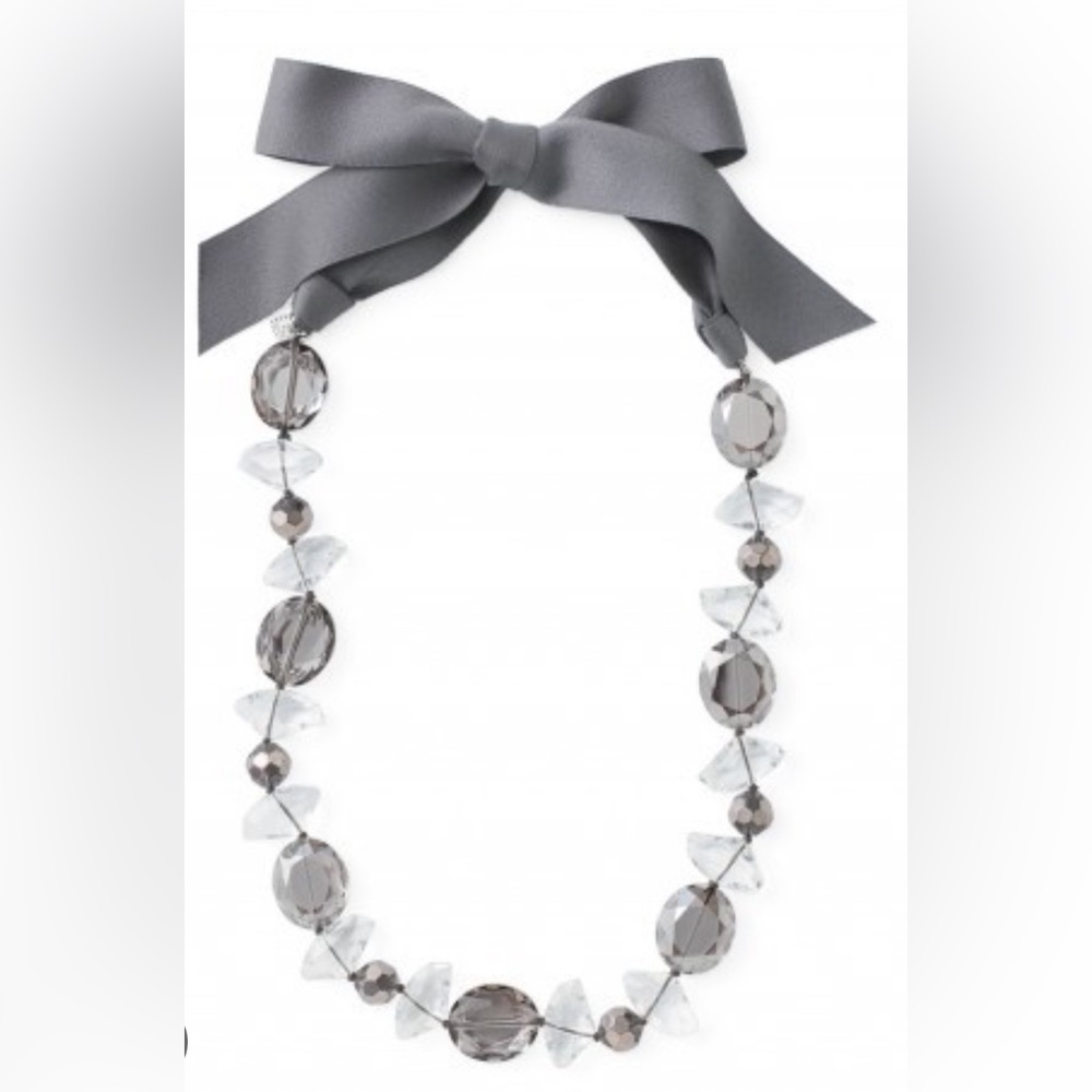 Stella and Dot gem necklace. So pretty!